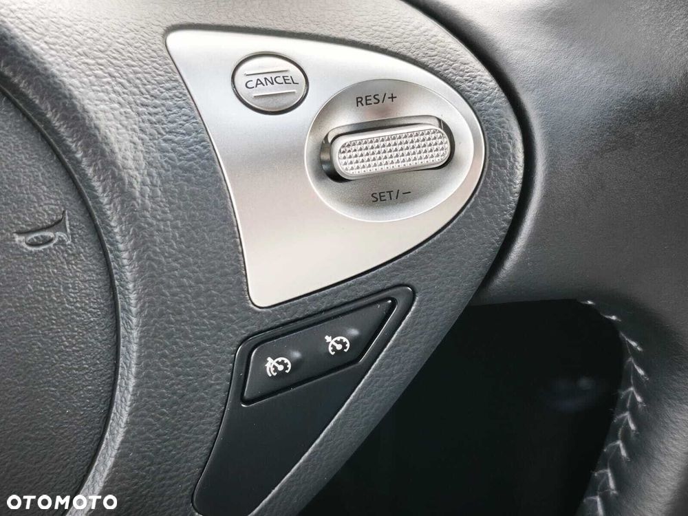 Nissan Juke 1.6 N-Connecta - 23