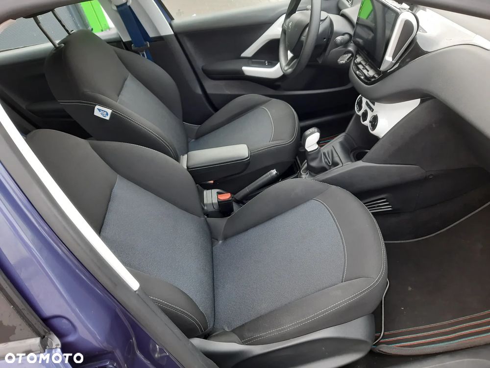 Peugeot 208 PureTech 68 Like - 12