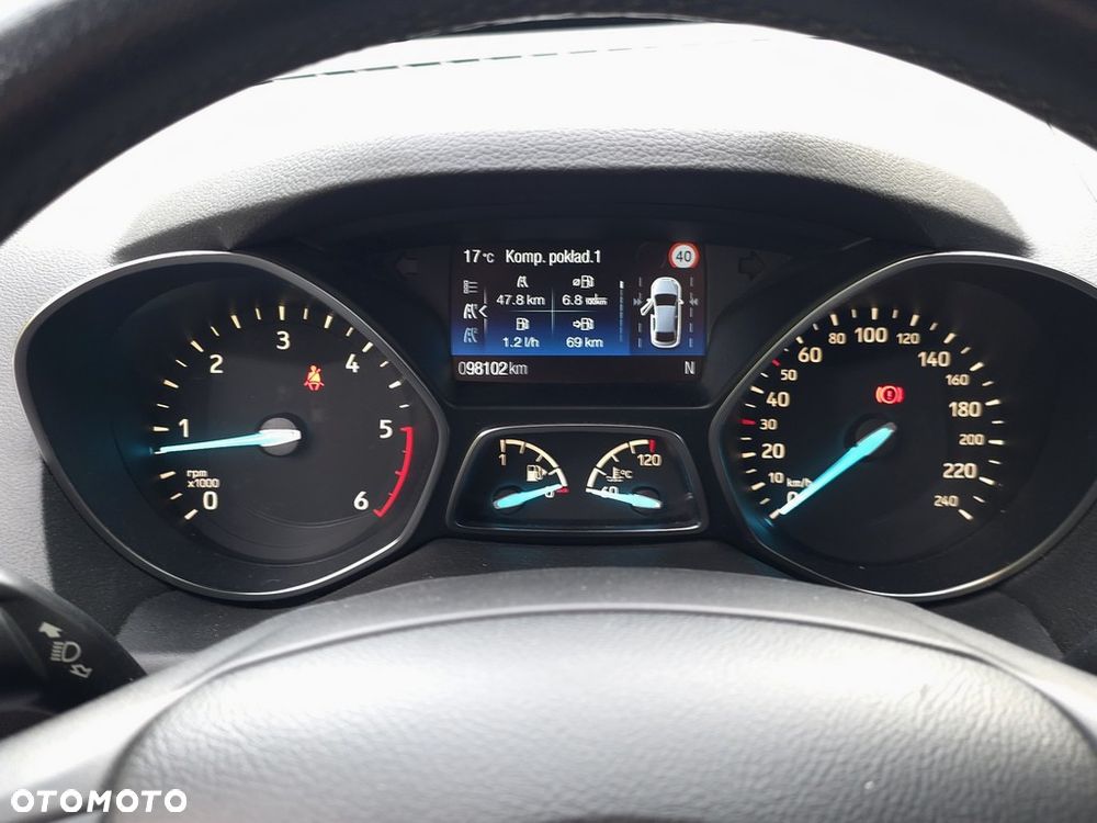 Ford Kuga 2.0 TDCi FWD Titanium - 15