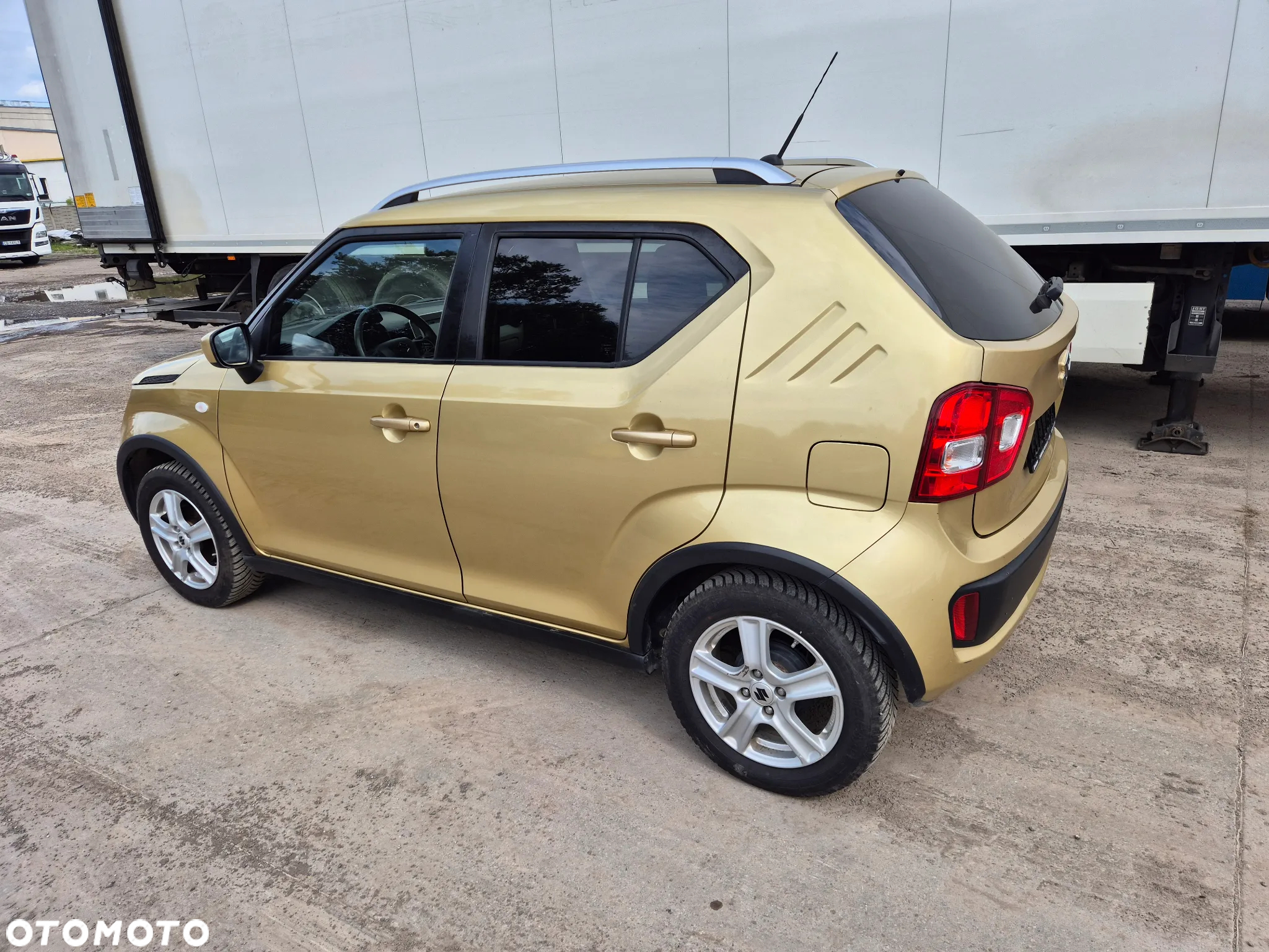 Suzuki Ignis 1.2 Premium - 10