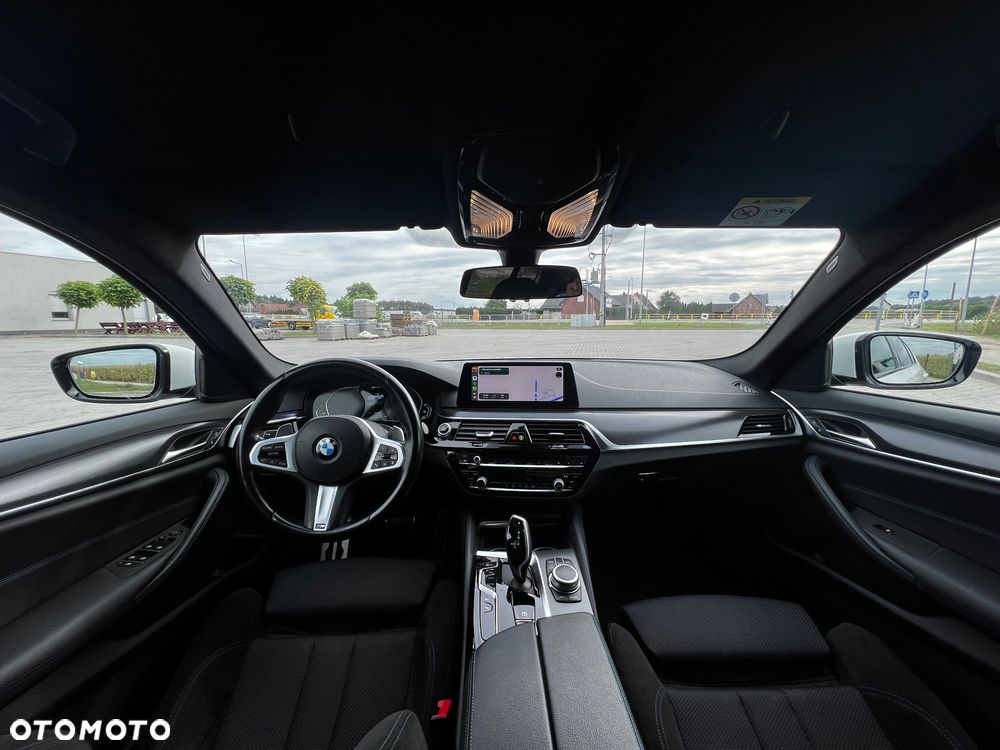 BMW Seria 5 530e xDrive M Sport Edition - 19