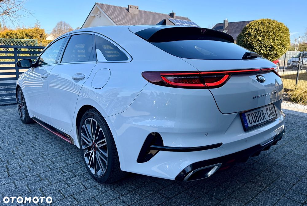 Kia ProCeed 1.6 T-GDI GT DCT - 4