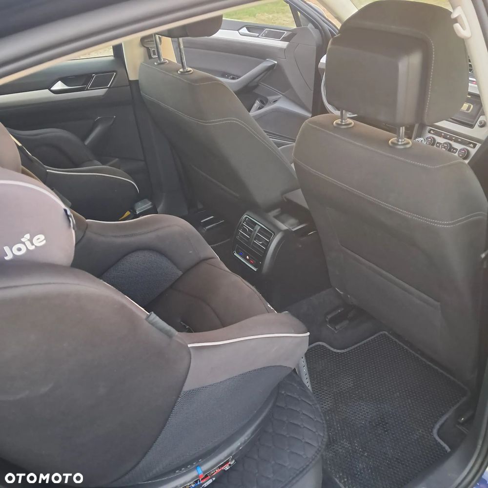 Volkswagen Passat 1.8 TSI BMT Comfortline - 18