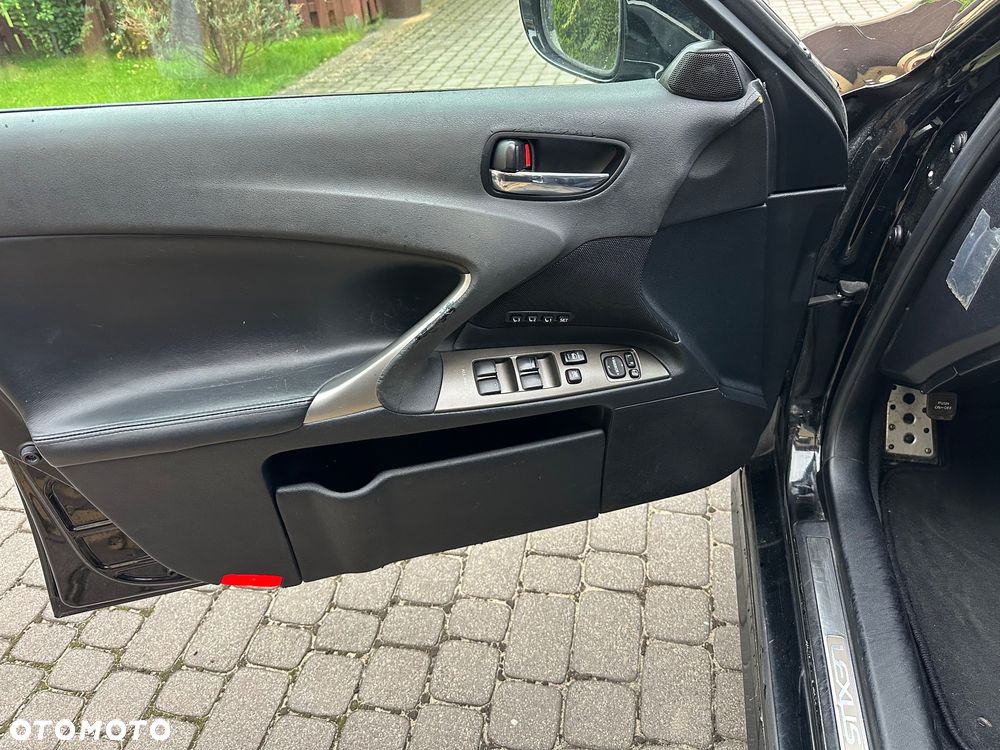 Lexus IS 250 Sport - 14