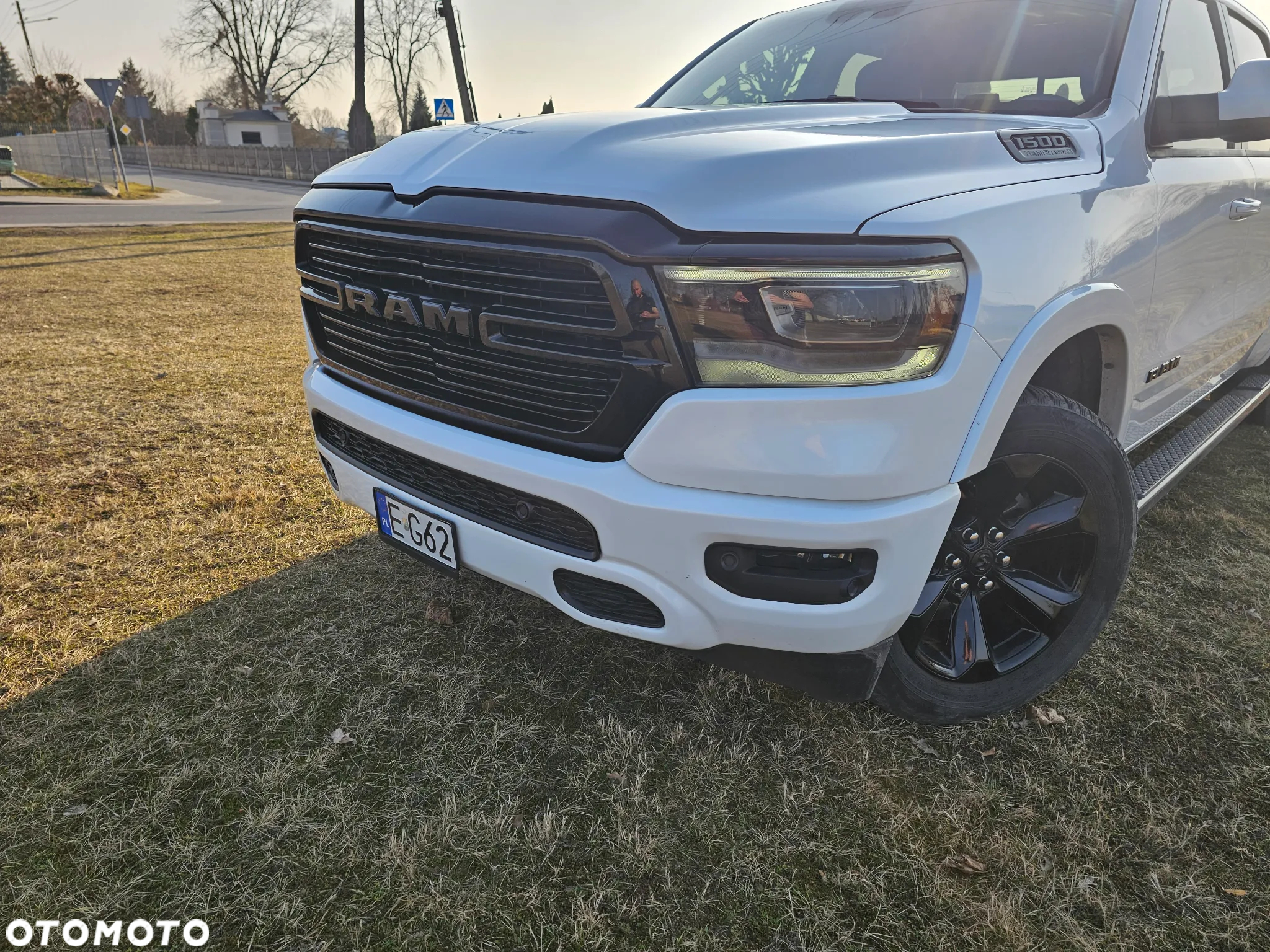 RAM 1500 5.7 Crew Cab Laramie - 22