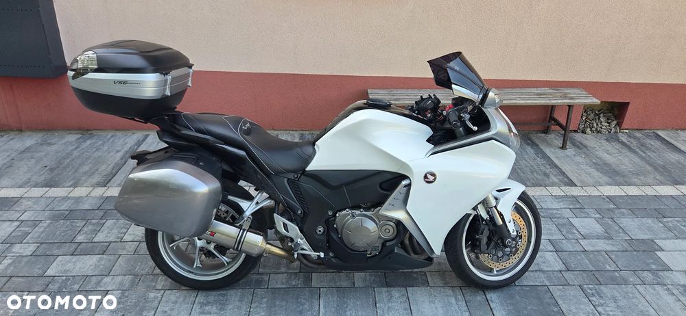 Honda VFR - 17
