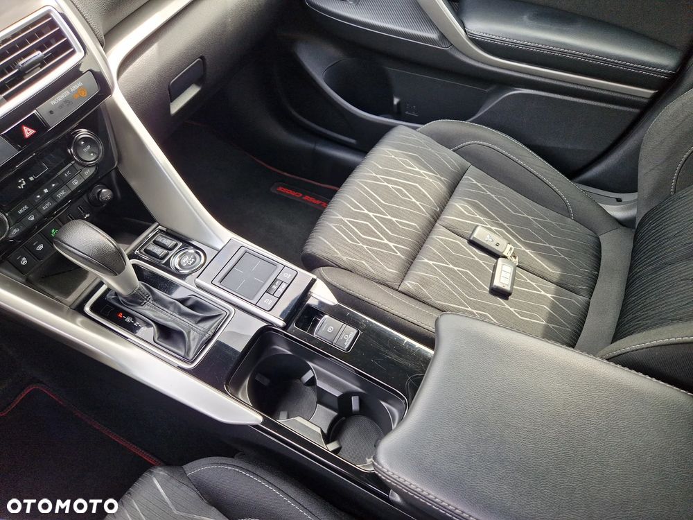 Mitsubishi Eclipse Cross 1.5 T GPF Intense Plus CVT 4WD - 17