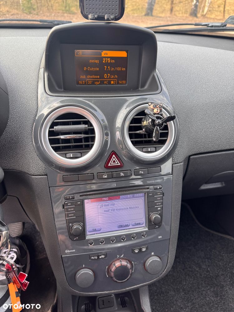 Opel Corsa 1.4 16V Cosmo - 18