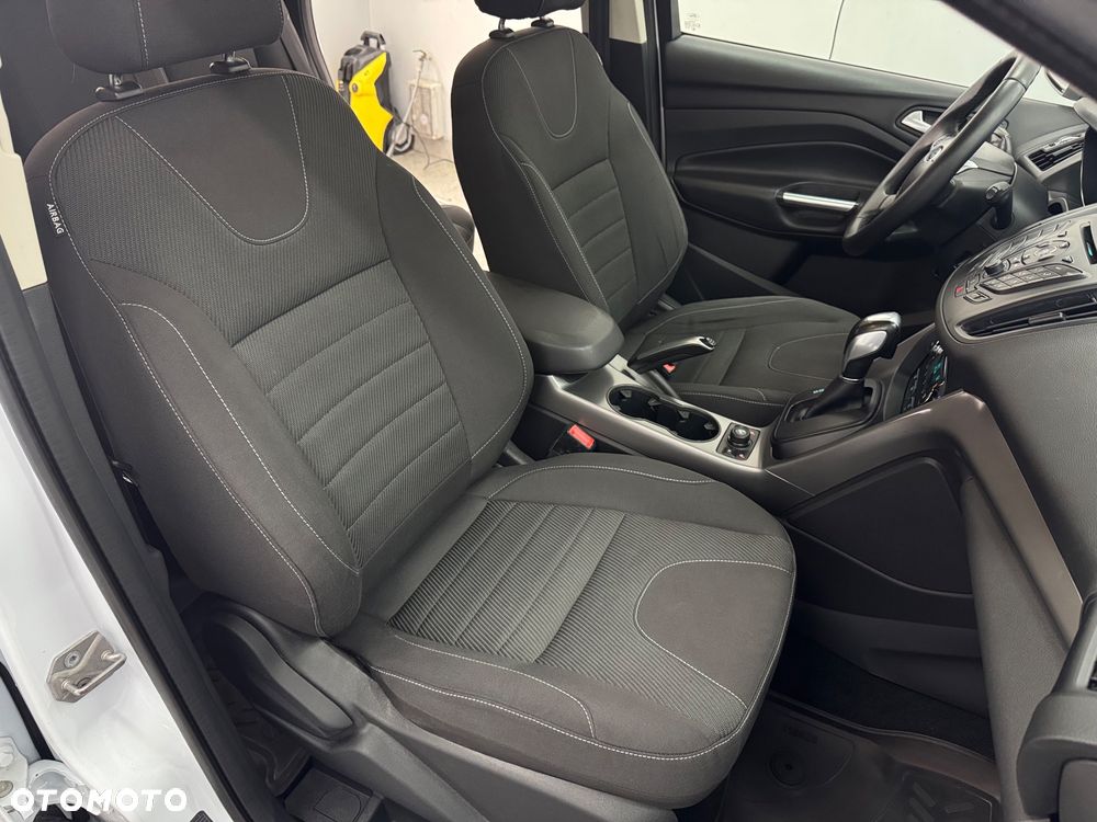 Ford Kuga 2.0 TDCi 4x4 Individual - 32