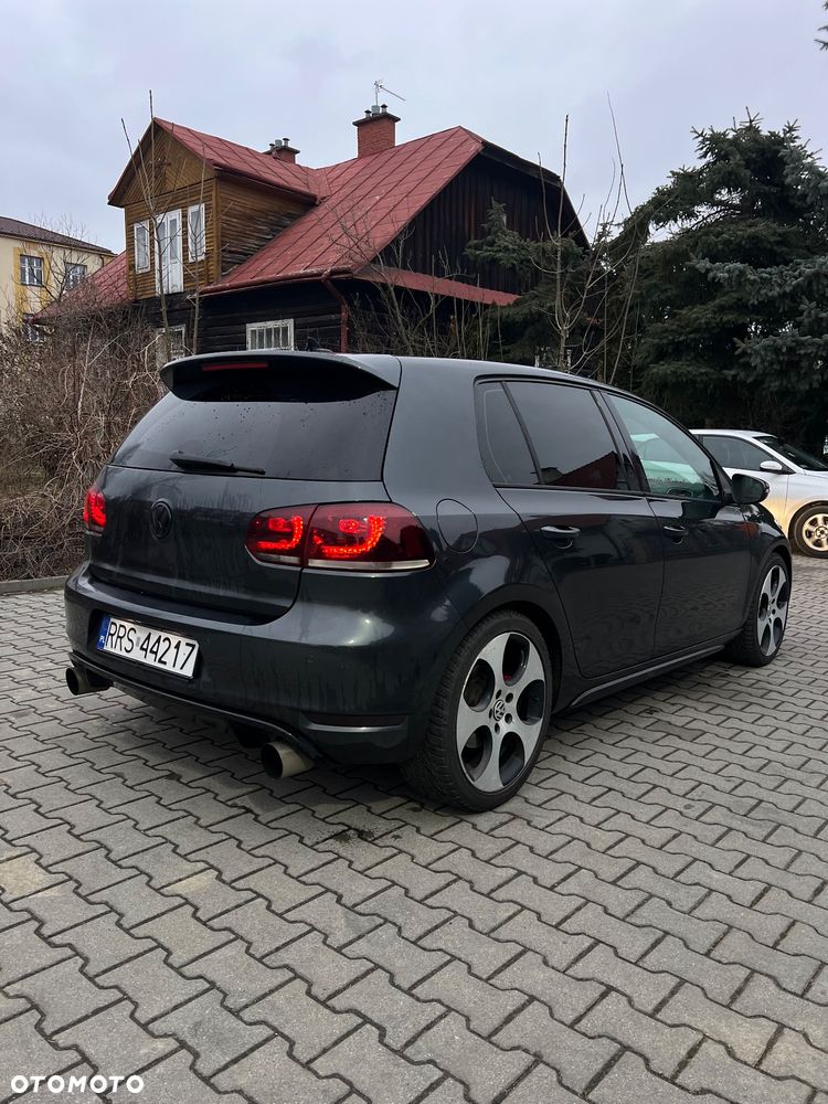 Volkswagen Golf - 5