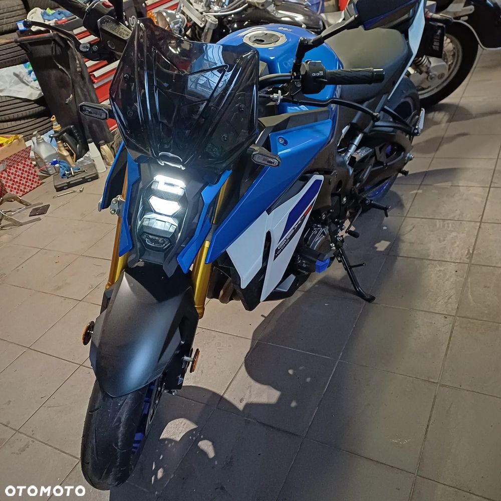 Suzuki GSX 1000 - 13