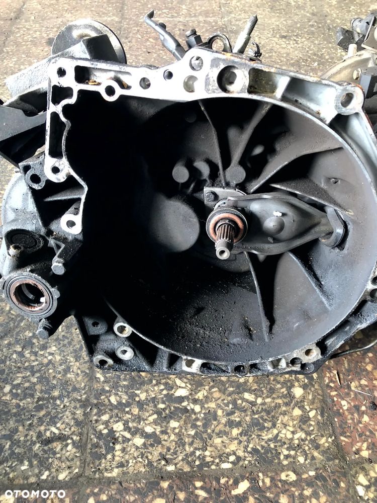 SKRZYNIA BIEGÓW PEUGEOT PARTNER II 1.6 HDI 8V 92KM 20DP33 - 2