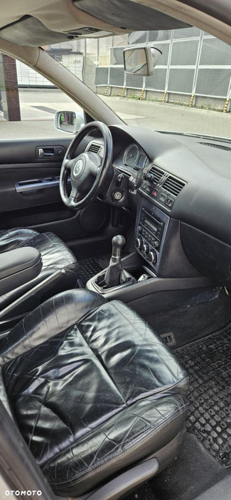 Volkswagen Bora 2.0 Comfortline - 2