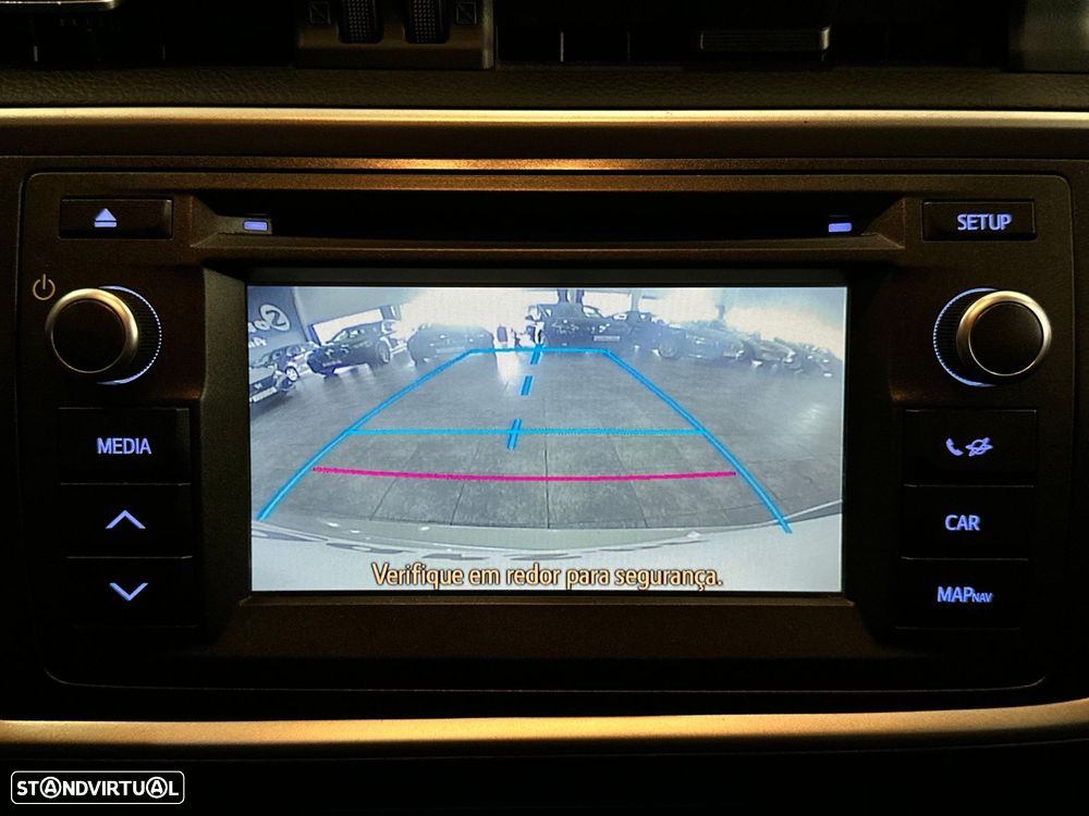 Toyota Auris Touring Sports 1.4 D-4D Comfort+Pack Sport - 23