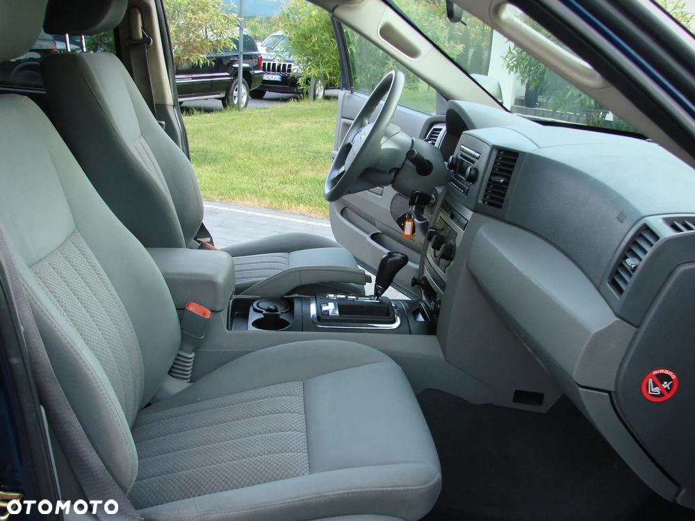 Jeep Grand Cherokee - 18