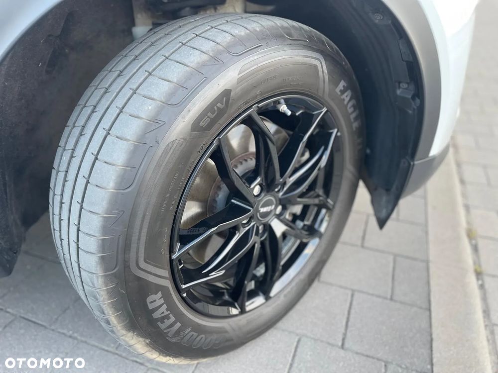 Land Rover Discovery Sport ver-2-0-p200-mhev-hse - 12