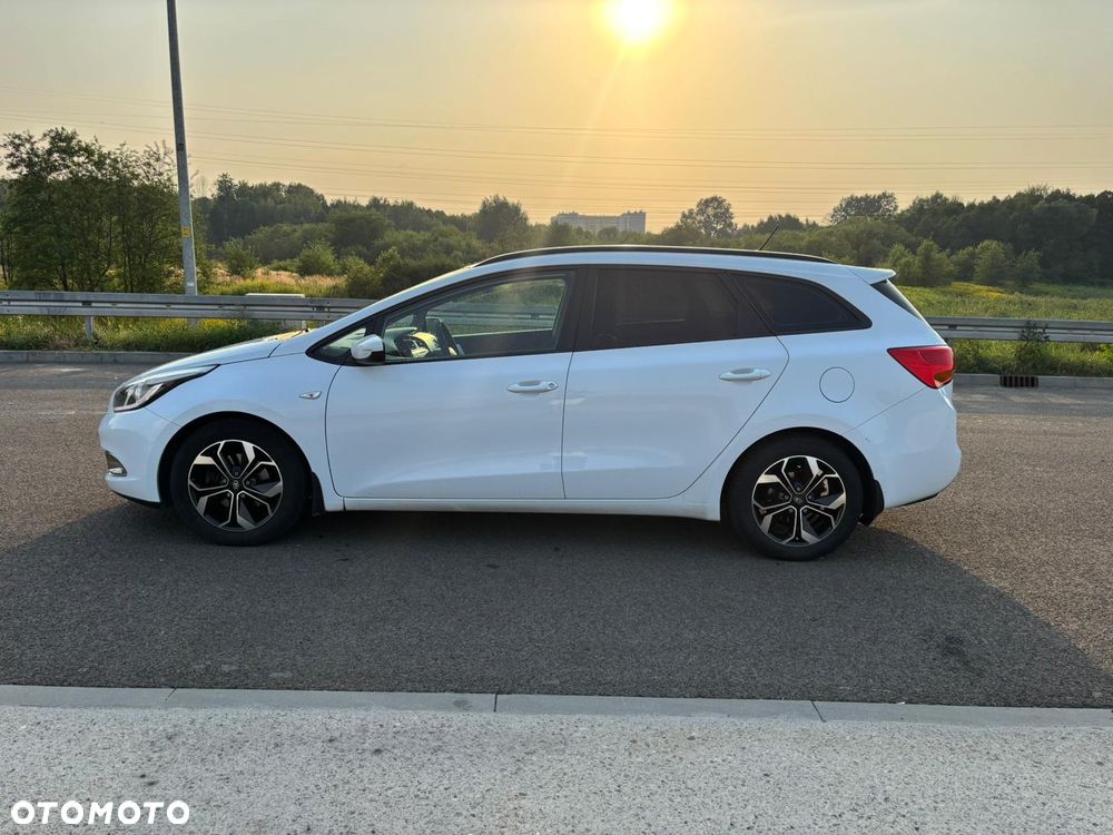 Kia Ceed Cee'd 1.4 CRDi M - 3