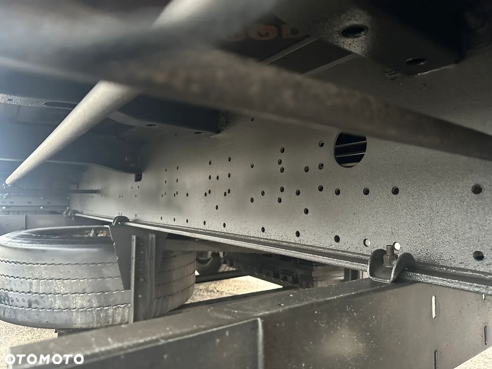 Schmitz Cargobull SCB Varios - 8