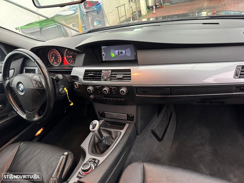 BMW 520 d Touring Executive - 9