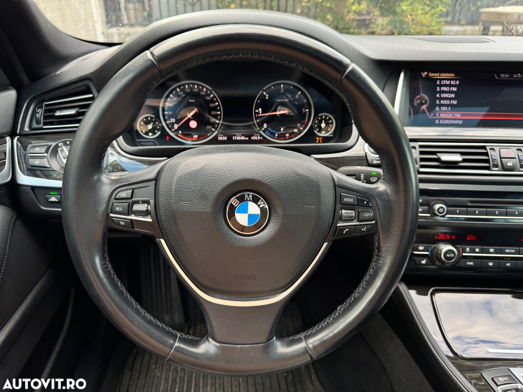 BMW Seria 5 525d xDrive AT - 6