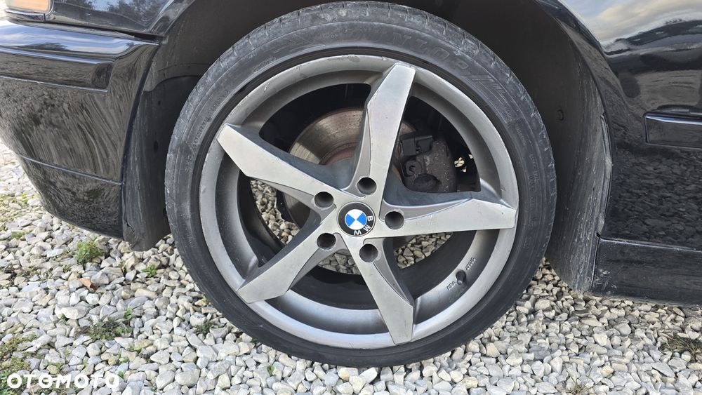 BMW Seria 5 - 32