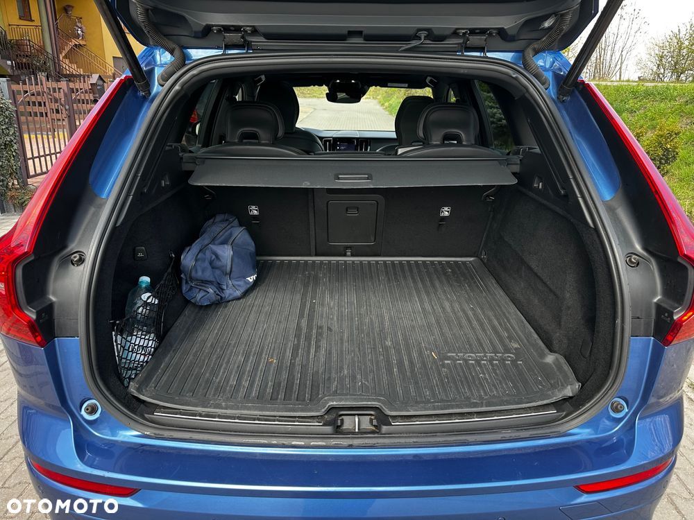 Volvo XC 60 B4 D R-Design - 14