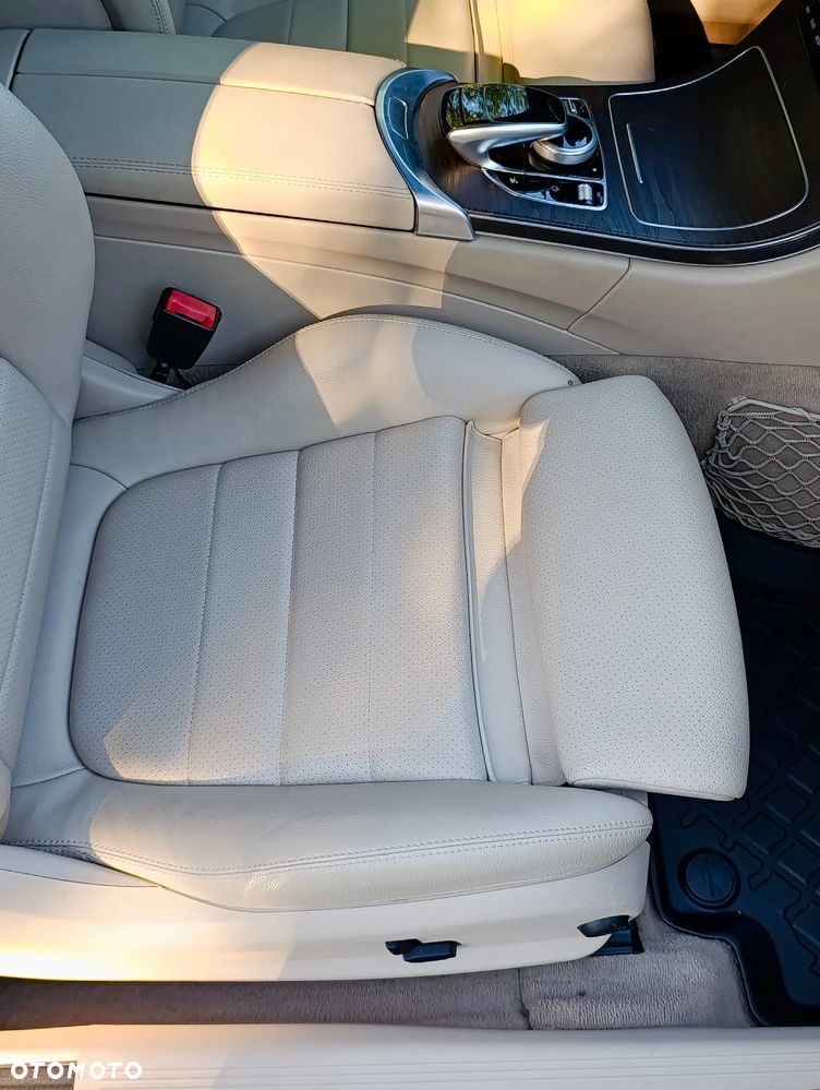Mercedes-Benz Klasa C 220 d 9G-TRONIC AMG Line - 19