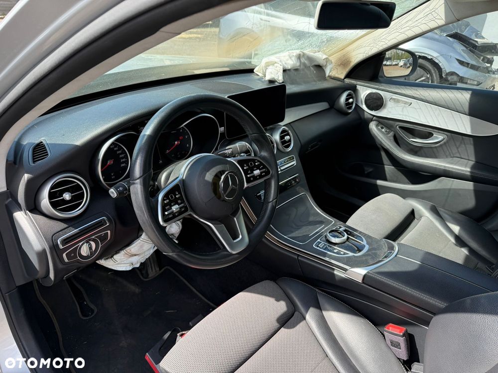 Mercedes-Benz Klasa C 180 d 9G-TRONIC - 16