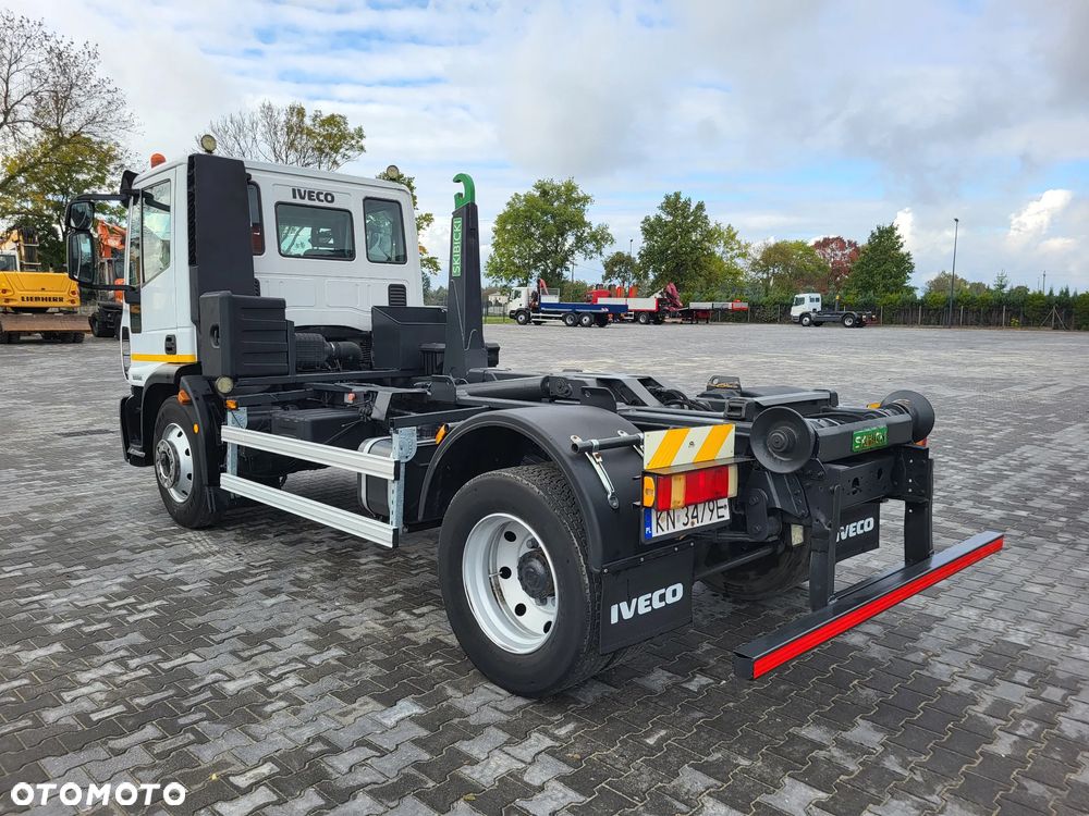 Iveco 120E220 Eurocargo - 3