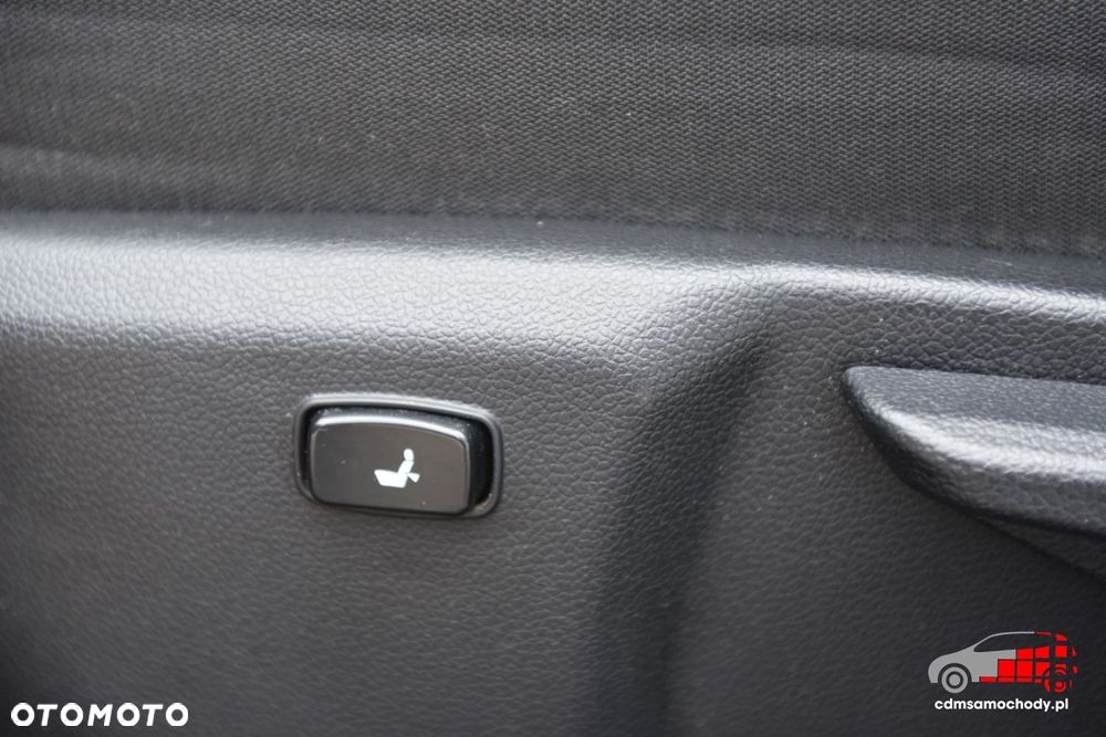 Kia Ceed - 38