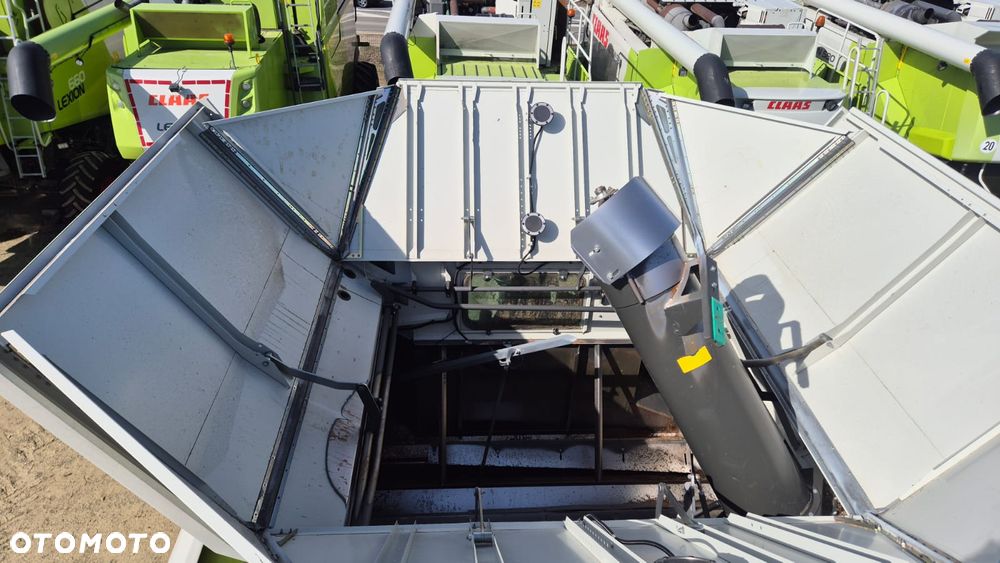Claas Lexion 770TT z hederem - 9