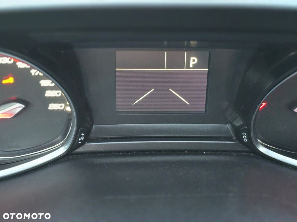 Peugeot 308 - 36