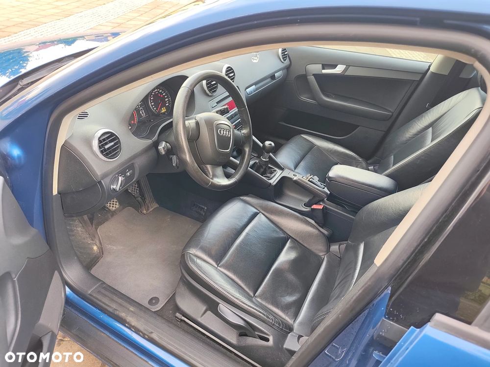 Audi A3 Sportback - 11