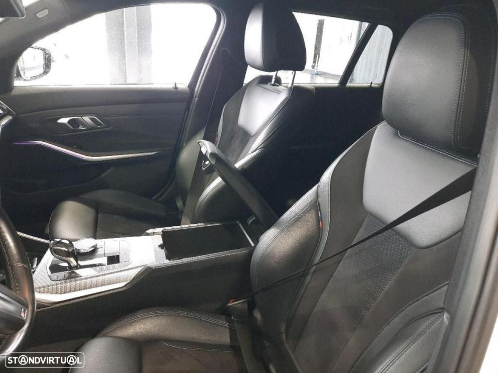 BMW 320 e Pack M Auto - 4