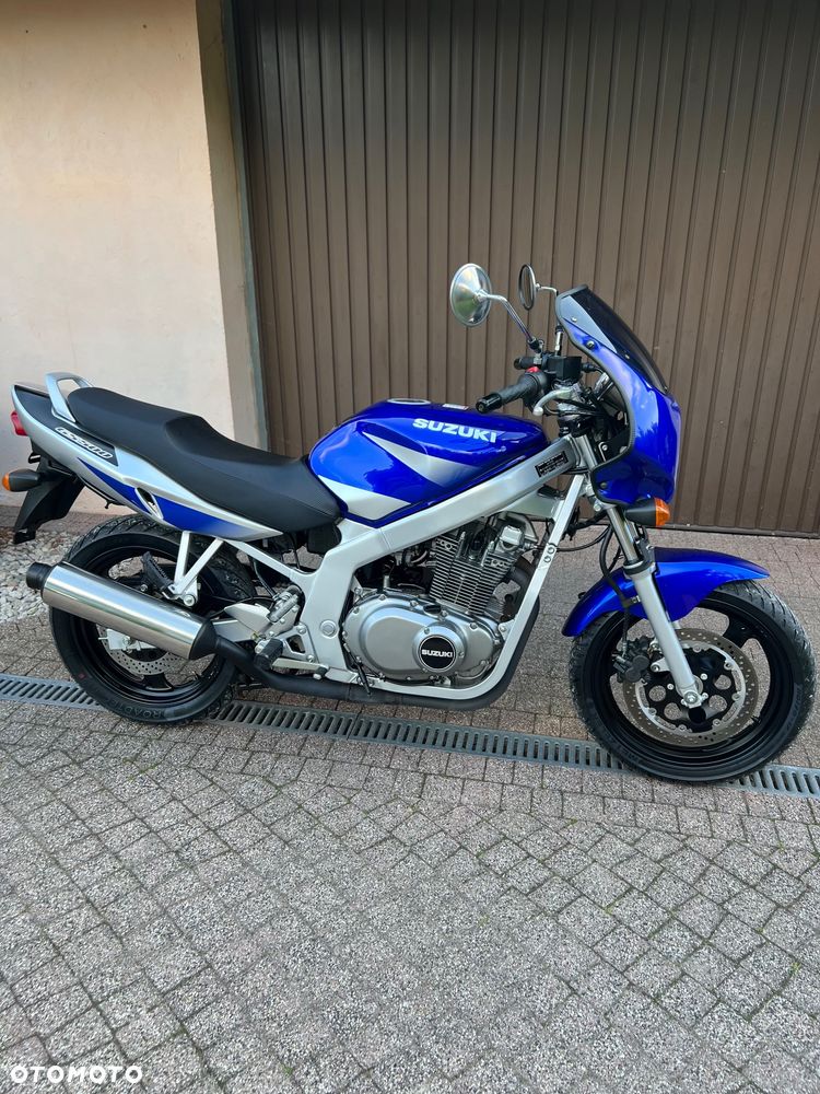 Suzuki GS - 9