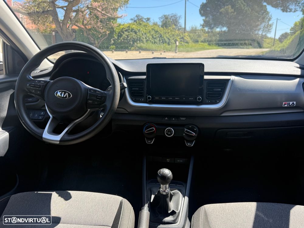 Kia Stonic 1.2 by FILA - 9