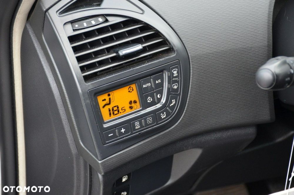 Citroën C4 Picasso - 21