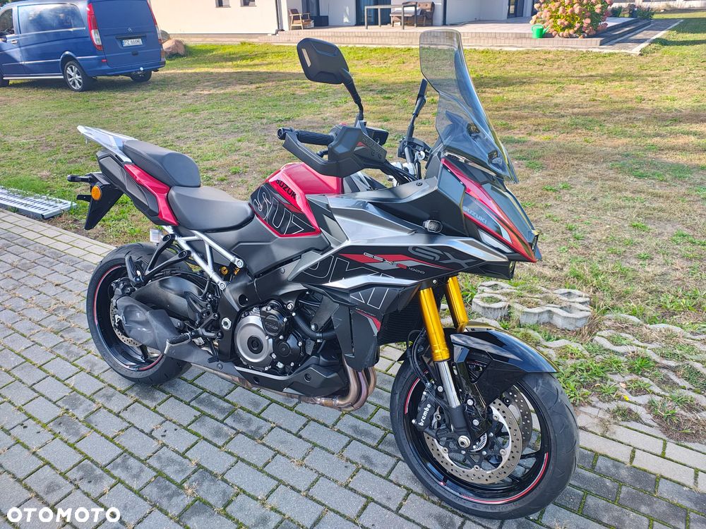 Suzuki GSX