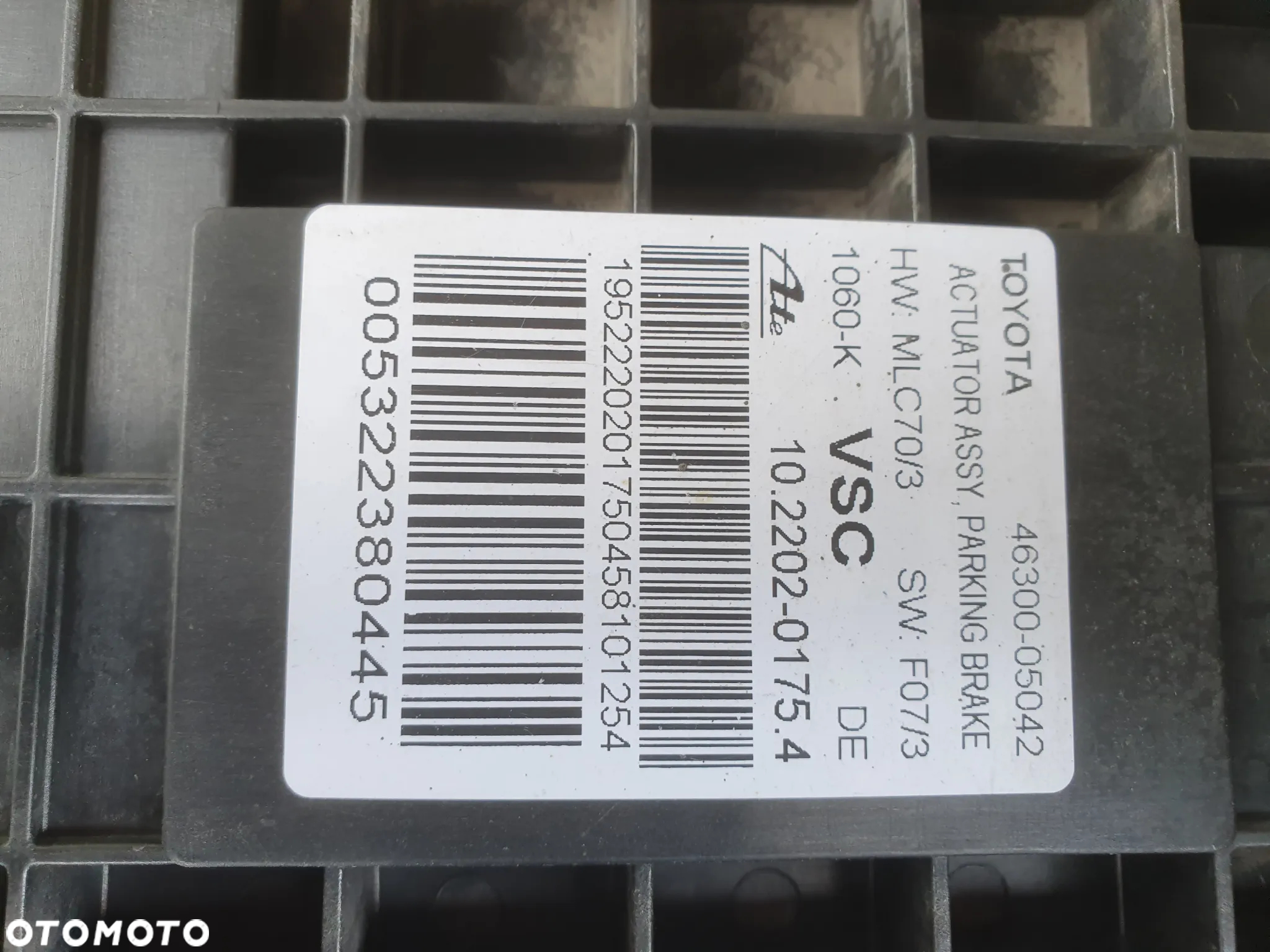 HAMULEC ELEKTRYCZNY TOYOTA AVENSIS T27 2.0 D4D 2018r - 3