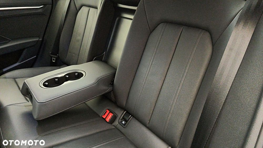 Audi A3 Limousine 35 TFSI mHEV S tronic - 13