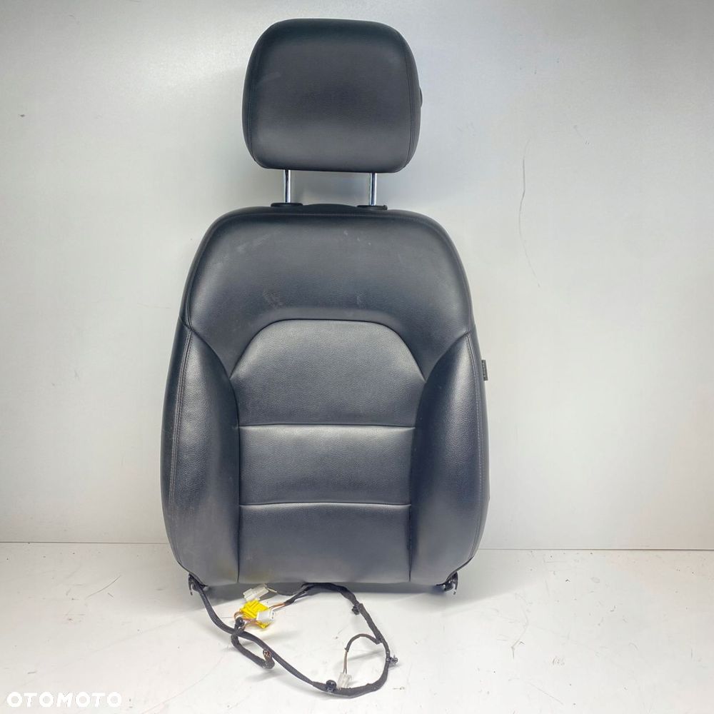 MERCEDES B-KLASA W246 OPARCIE FOTELA LEWE GRZANY SKÓRA AIRBAG - 1