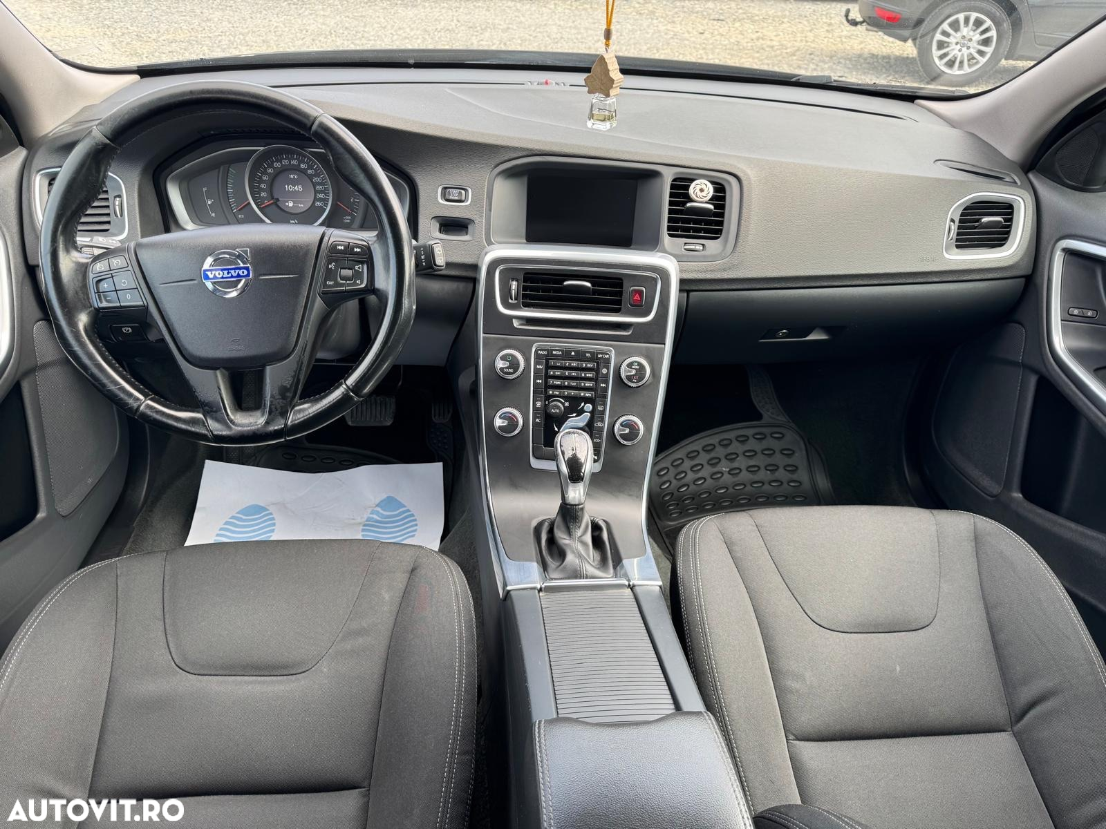 Volvo V60 D4 Geartronic Kinetic - 5
