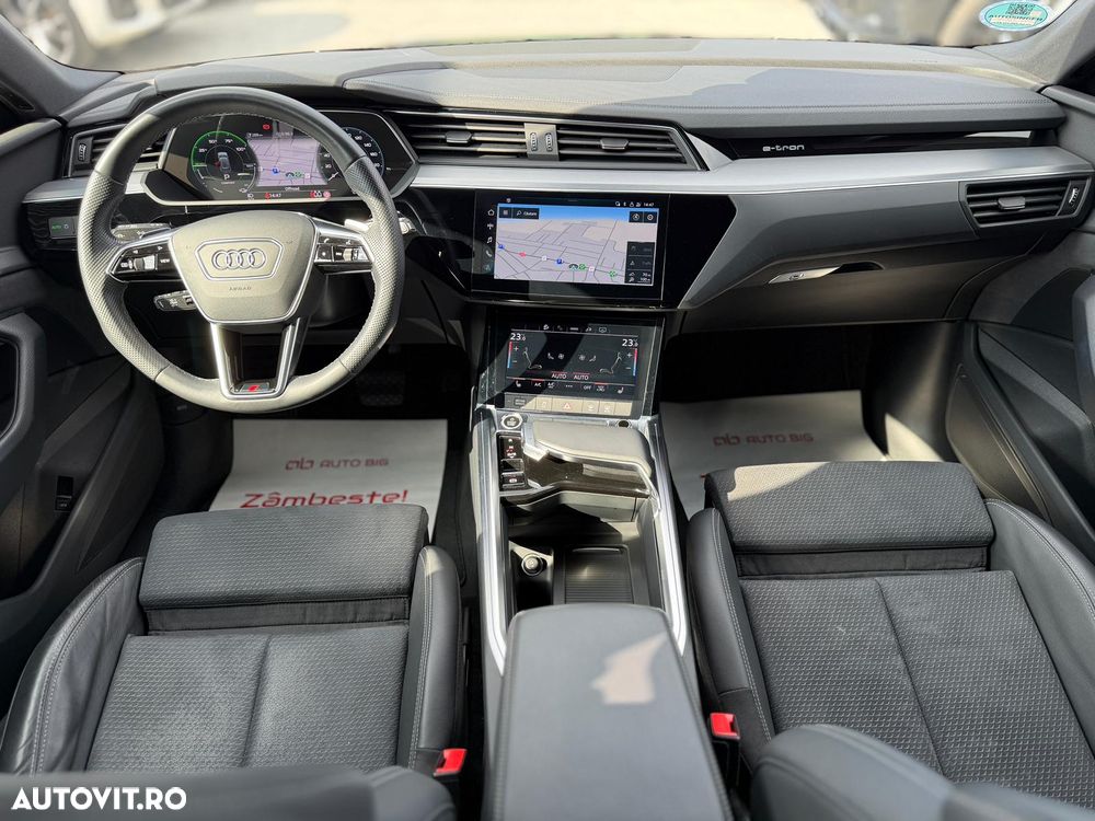 Audi e-tron - 22