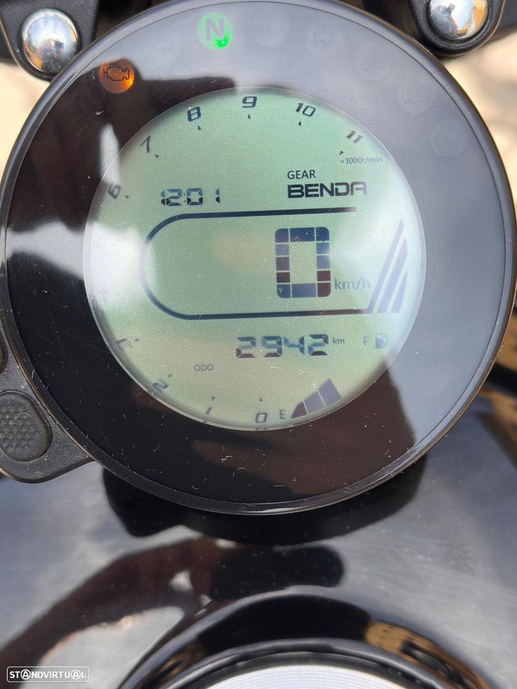 Keeway V-Cruise 125 - 11