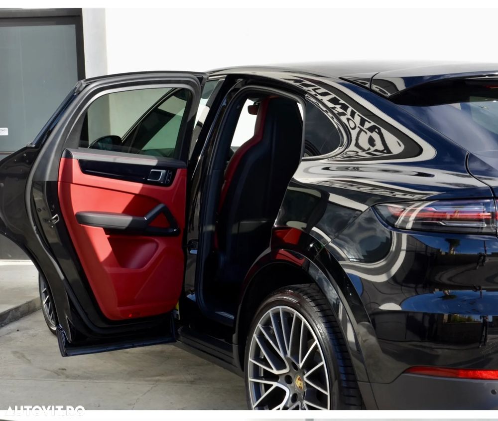 Porsche Cayenne - 26