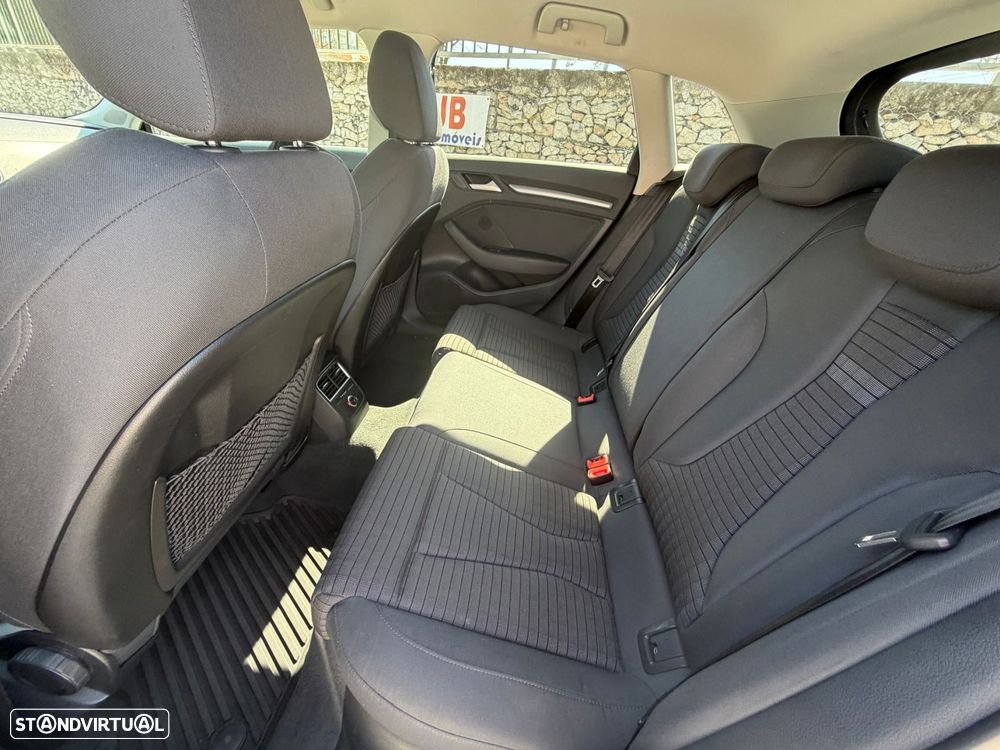Audi A3 Sportback 1.6 TDI Sport - 13