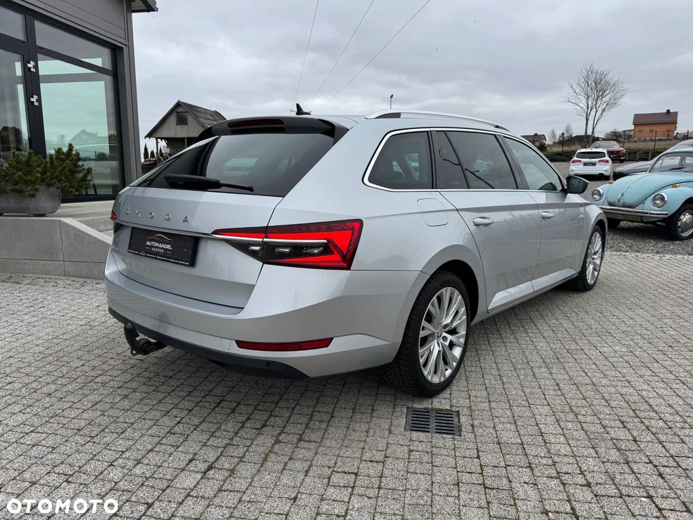 Skoda Superb 2.0 TDI DSG Ambition - 8