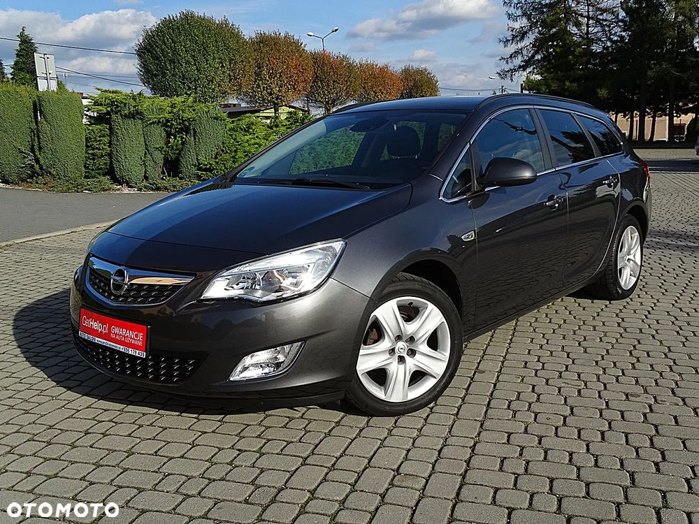 Opel Astra 1.4 Turbo Cosmo - 2