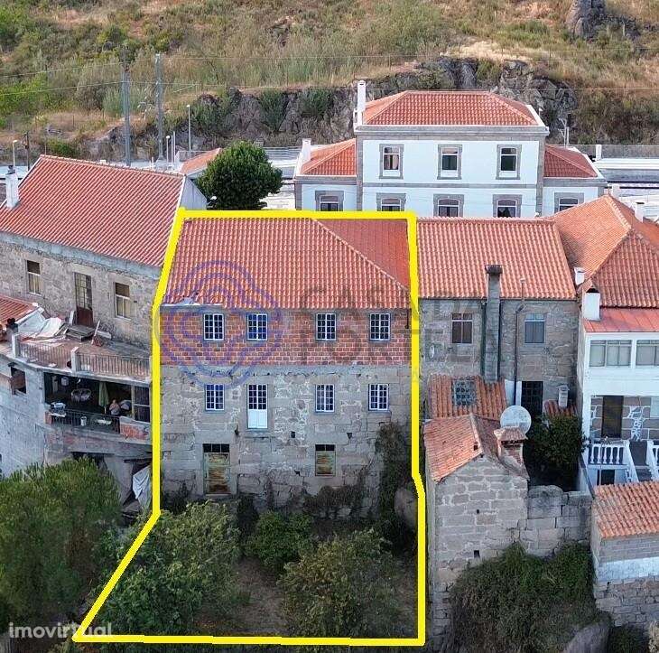 Moradia |Imóvel com Licença Comercial Ativa – Exclusividade junto à Es - Grande imagem: 3/12