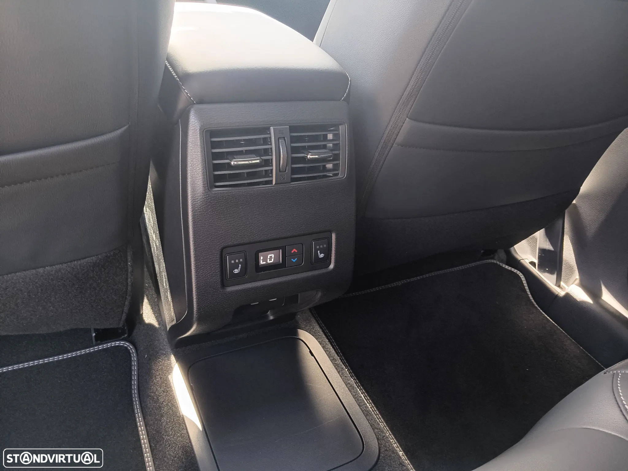 Mitsubishi Outlander 2.4 PHEV Instyle - 11